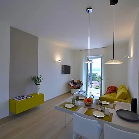 The View Apartment Baveno